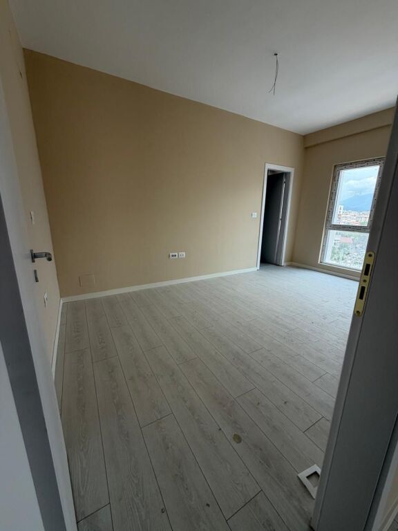 🏡 Appartamento 3+1+2 in Vendita a Zogu i Zi