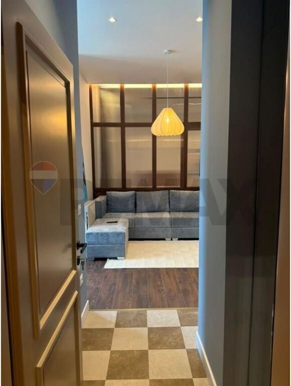 Apartment - For Rent - 9 Floors, Tirana