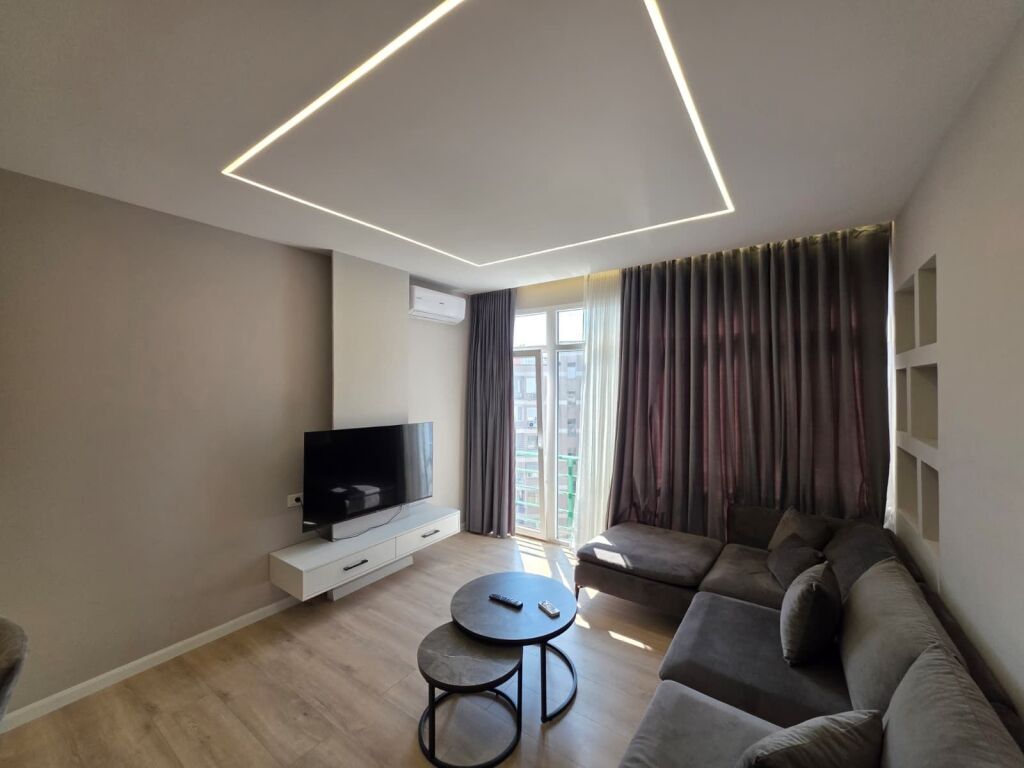 Apartment 1+1 me qera te bulevardi Migjeni