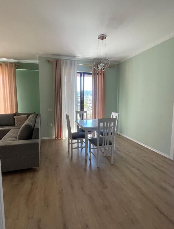 Apartament 2+1, Myslym Shyr!