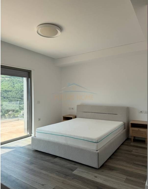 Shitet, Vilë 3-katëshe, Olive Grove Residence, Mullet