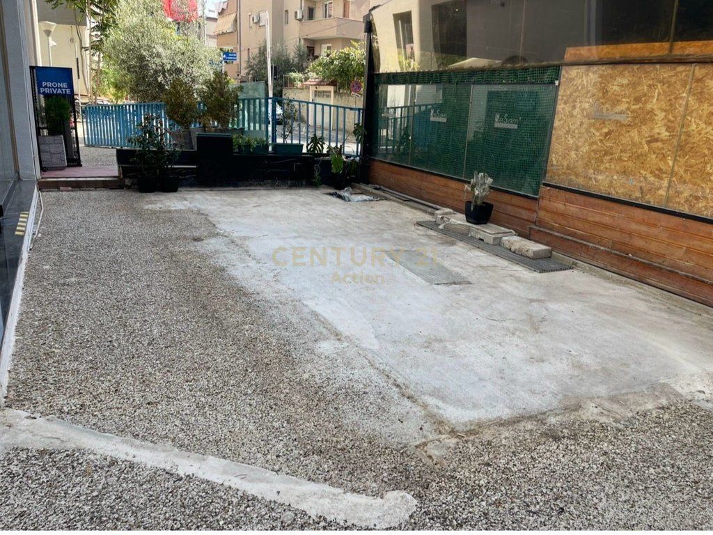 Premises for Sale – 21 Dhjetori, Kontakt Complex