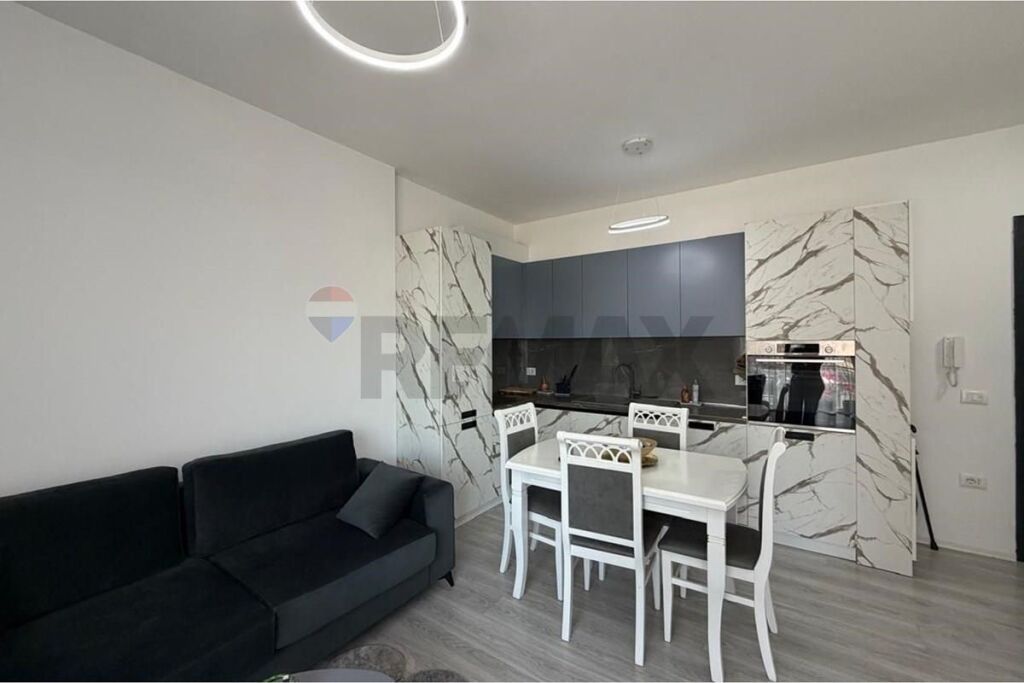 APARTAMENT 1+1 NE QENDER 9 KATSHET