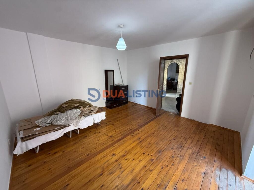 Shitet Apartament 2+1 – Bulevardi Zhan D’Ark, Brryli !