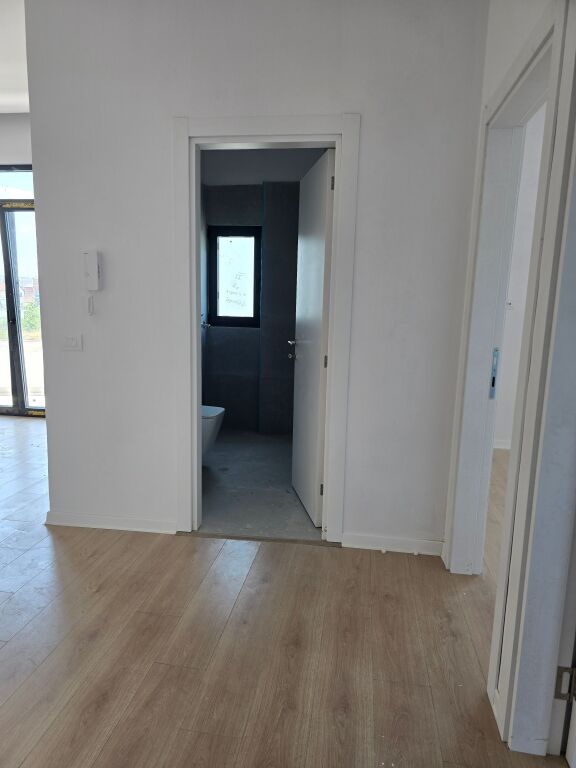 SHITET APARTAMENT NË ZONEN E KODER KAMEZ,INSTITUTI BUJQËSOR