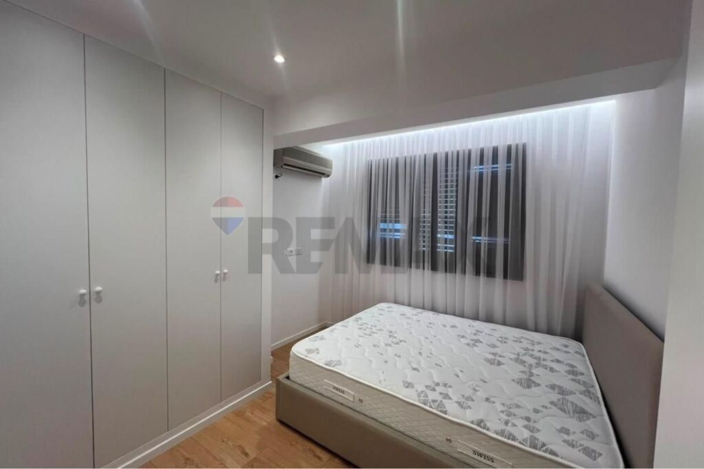 Apartament - Për Qira - Myslym Shyri, Tiranë