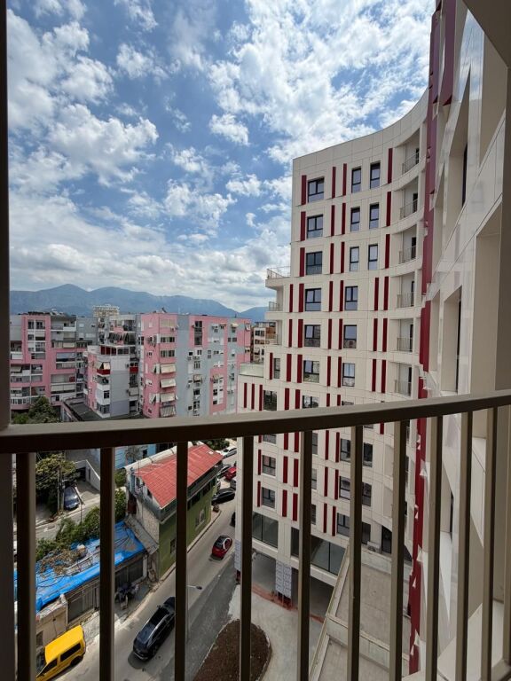 🏡 Appartamento 3+1+2 in Vendita a Zogu i Zi