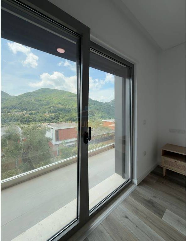 Shitet, Vilë 3-katëshe, Olive Grove Residence, Mullet