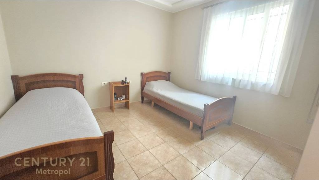 Opportunity! Apartment 2+1+2 for sale in Allias, near Bajram Curri School! 120,000 €