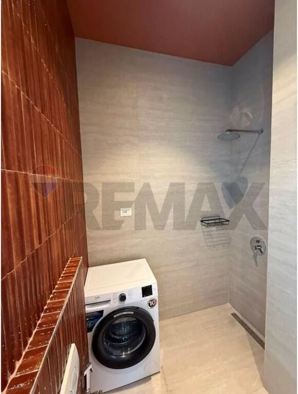 Apartment - For Rent - 9 Floors, Tirana
