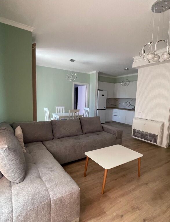 Apartament 2+1, Myslym Shyr!