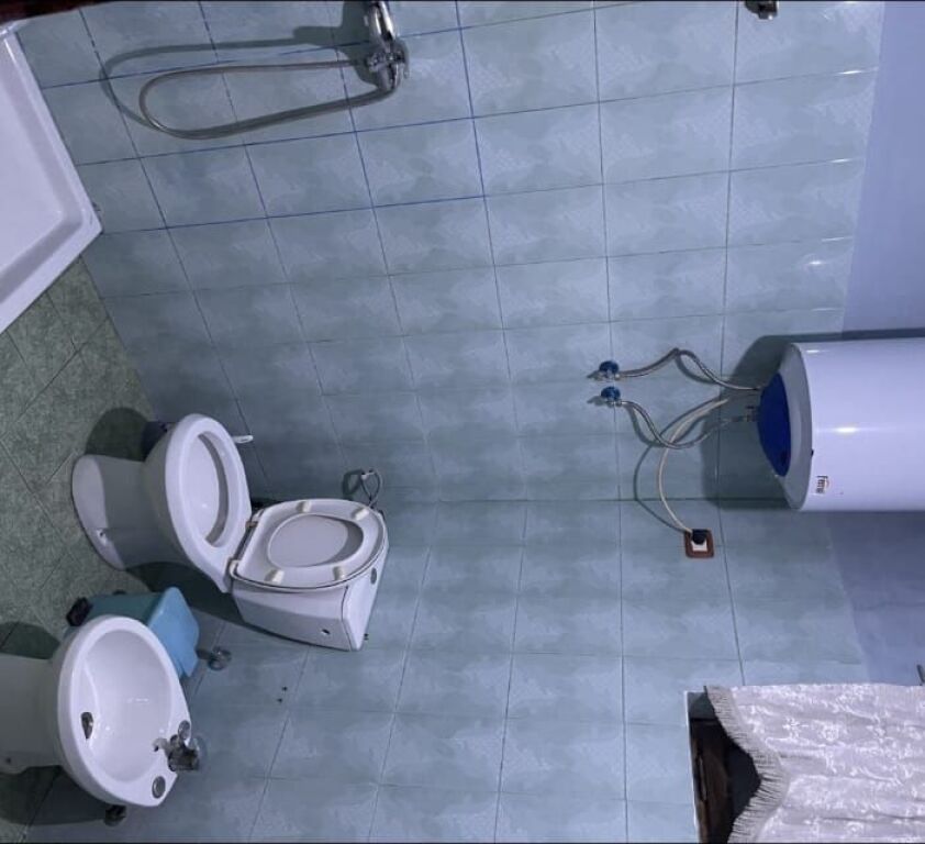 GARSIONERE 25000 LEKE.HOTEL MERIDIAN.RRUGA SIRI KODRA
