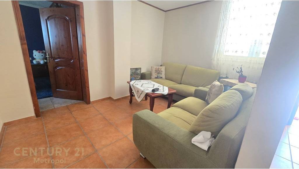 Opportunity! Apartment 2+1+2 for sale in Allias, near Bajram Curri School! 120,000 €