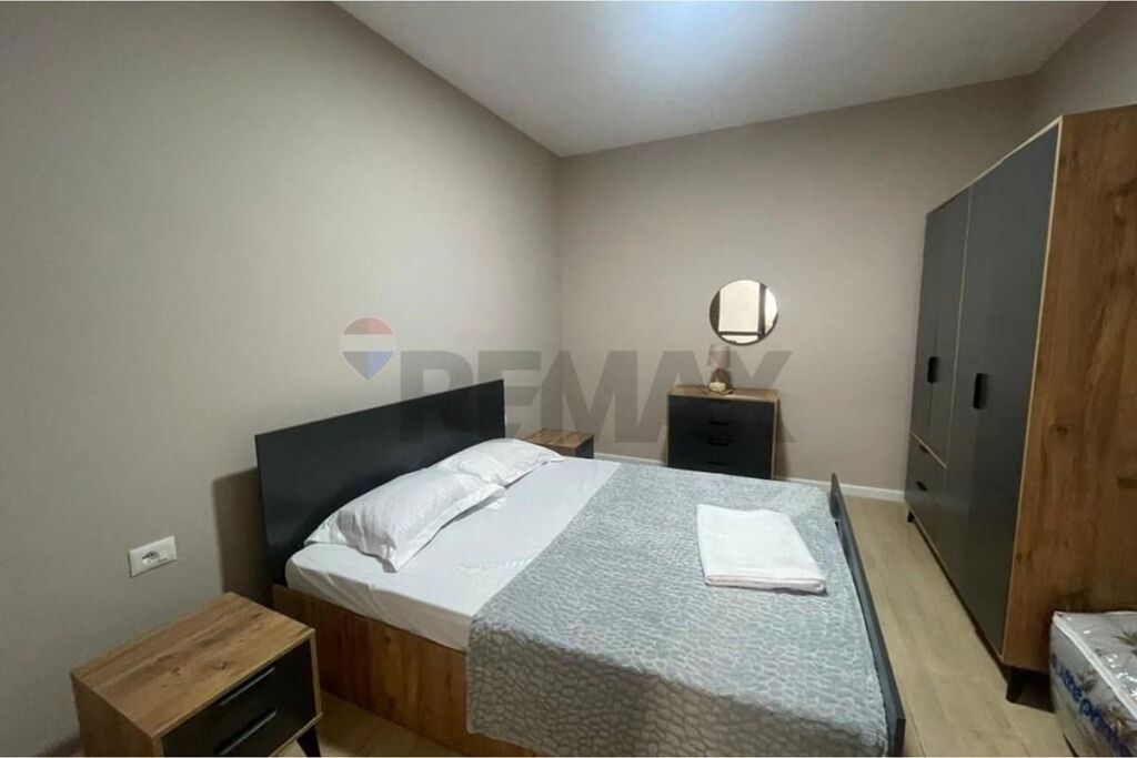 Apartament - Për Qira - Fusha Ali Demi, Tiranë