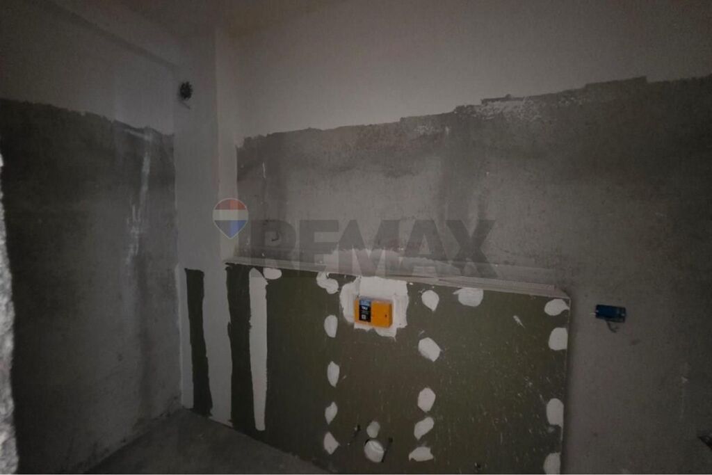Apartment 2+1+2 for sale on Elbasani Street