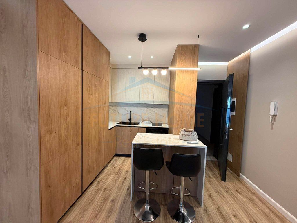 Rent, Apartment 1+1, Complex E88, Laprakë
