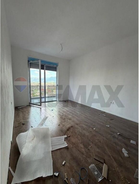 SHitet apartament 1+1, Instutit