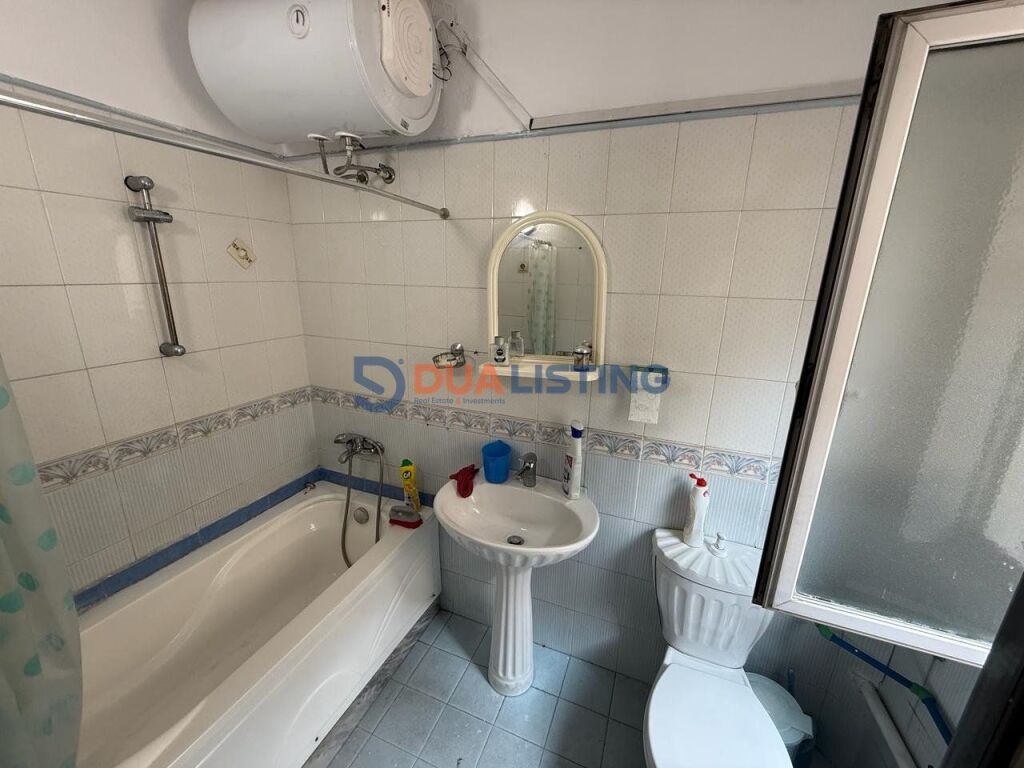 Shitet Apartament 2+1 – Bulevardi Zhan D’Ark, Brryli !