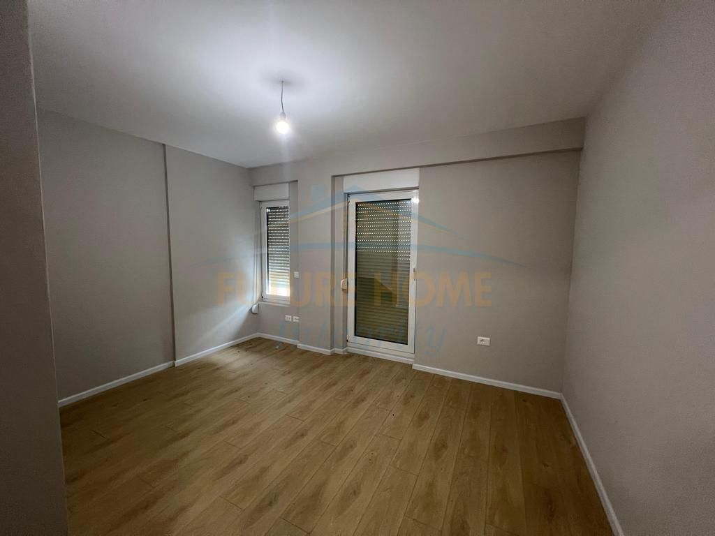 Shitet, Vilë 3-Katëshe+2 Poste parkimi, AbA Residence, Tiranë.