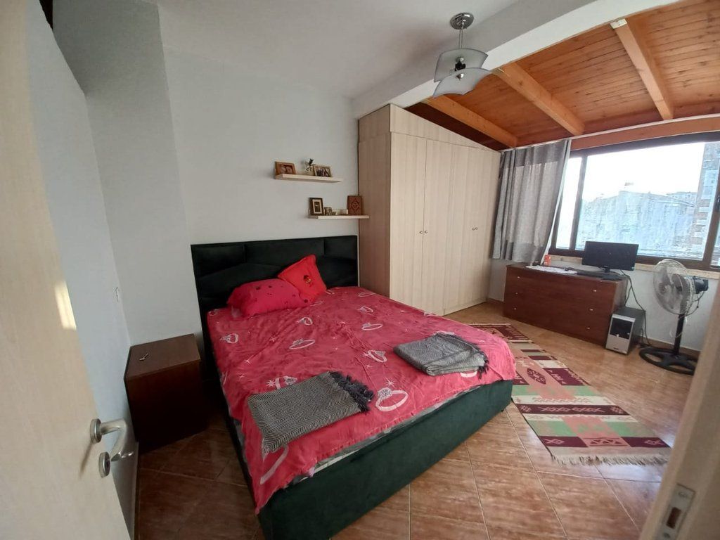 Apartament 2+1 Me Qira në Laprakë, Tiranë