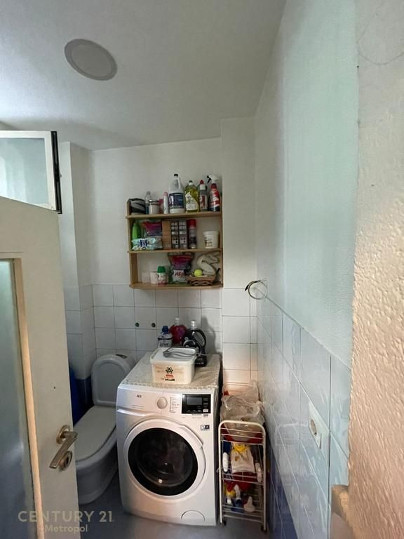 Opportunity! Apartment 2+1+2 for sale in Allias, near Bajram Curri School! 120,000 €