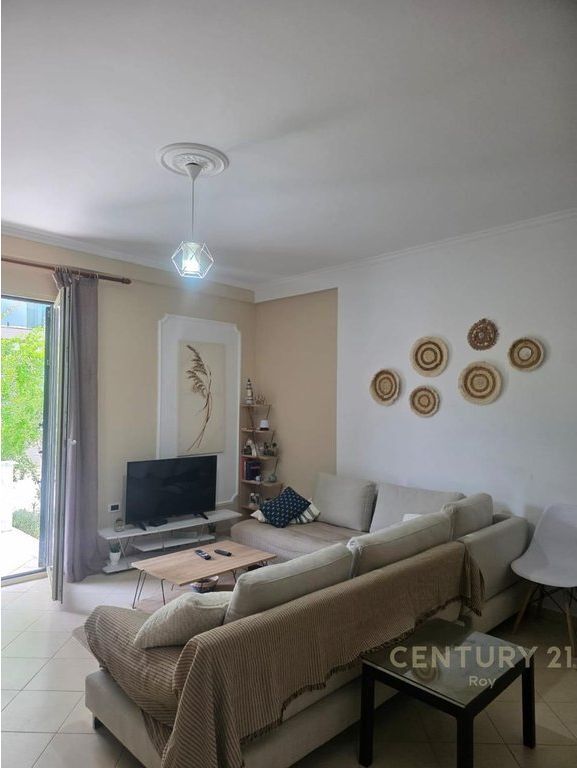 SHITET APARTAMENT 1+1 TEK PISHAT E BUTA!