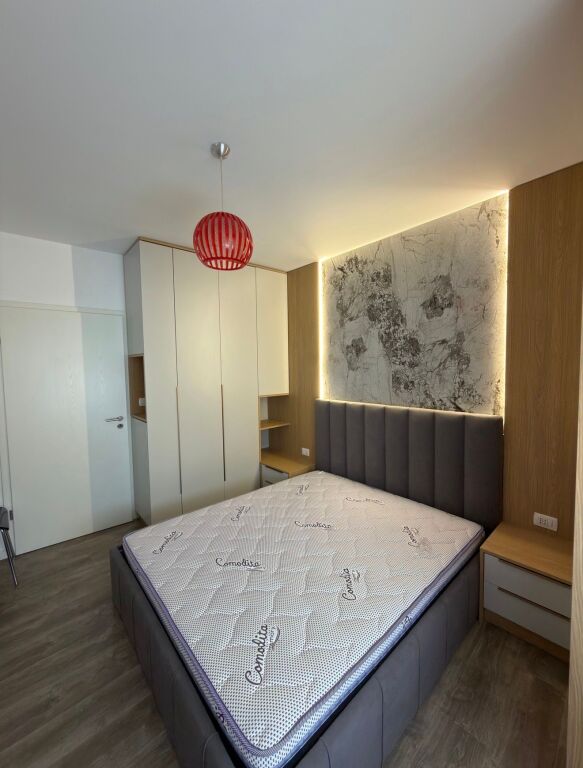 Apartament 2+1 per qera te Kontakti