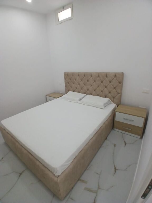 🏡 **SHITET APARTAMENT 1+1 PRANË BASHKISË** ✨