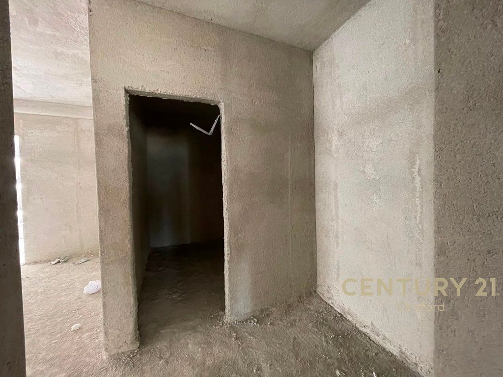 APARTMENT 2+1+2, NEAR THE FORMER AVIATION FIELD FOR SALE