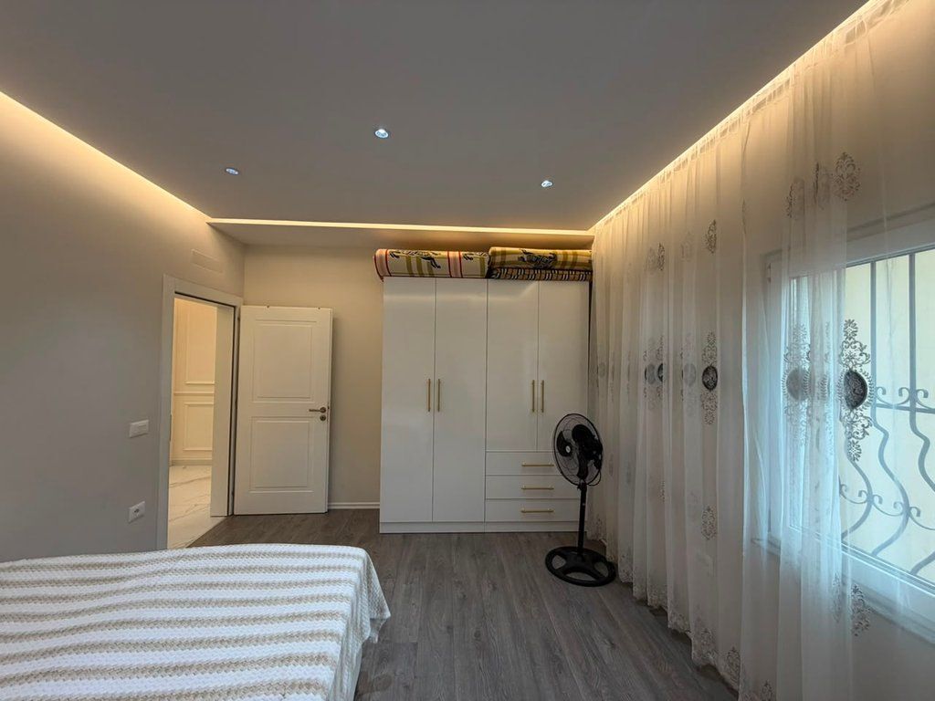 Rent, Apartment 2+1, Building with Arrow, Tirana