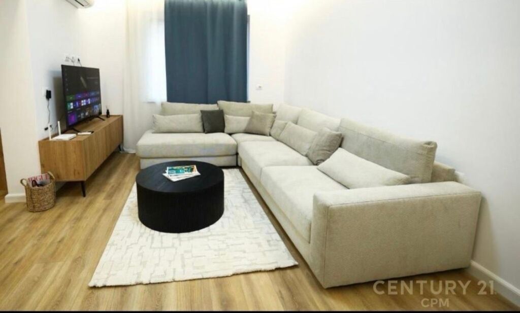 Apartment 2+1 For Rent Near Cafe Flora