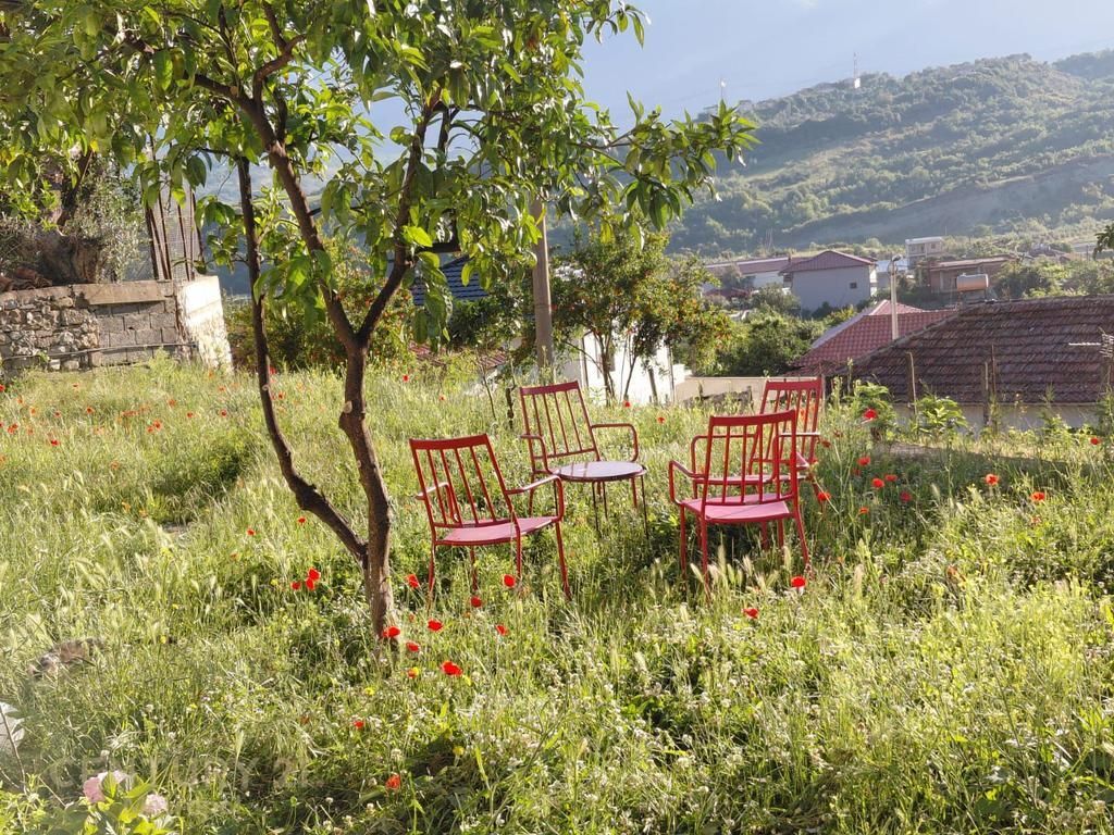 Villa In Affitto a Bërzhitë, Tirana