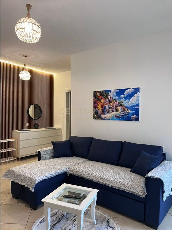 Mundësi Investimi! Apartament 1+1 në Shkëmbin e Kavajës