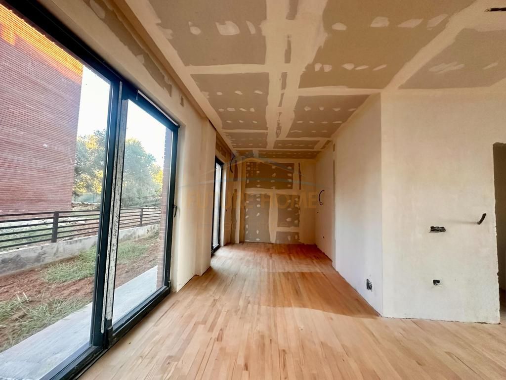 For sale, Villa in the Roses Residence, near Lake Farka