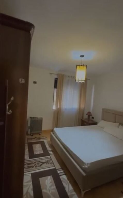 🏡 Jepet me Qera Apartament 2+1 tek Pazari i Ri, 600 mije leke