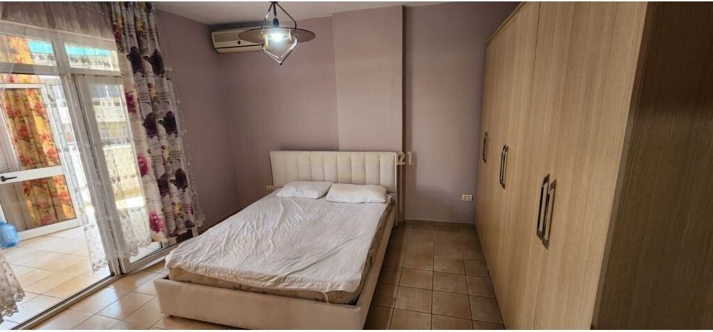 🏡 Jepet me qera apartament 2+1+2 në Rrugën Fortuzi, Tiranë!! 750 € /Muaj