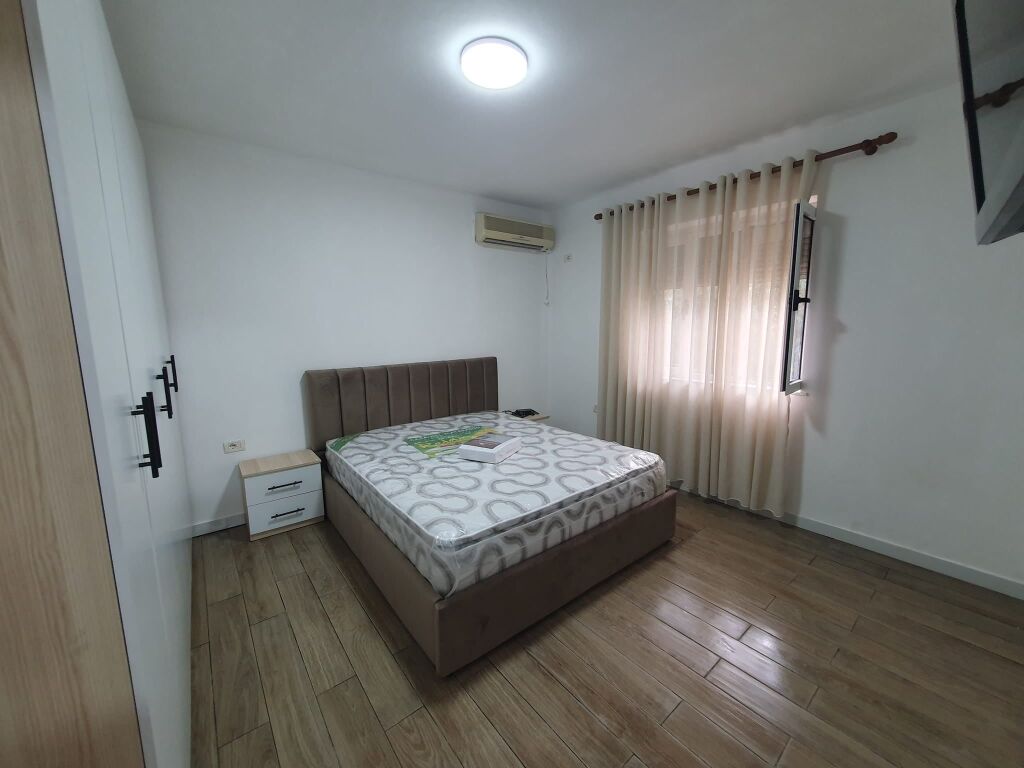 Monolocale in affitto -📍 21 Dhjetori, vicino a Mozaiku di Tirana- 450 mila lek