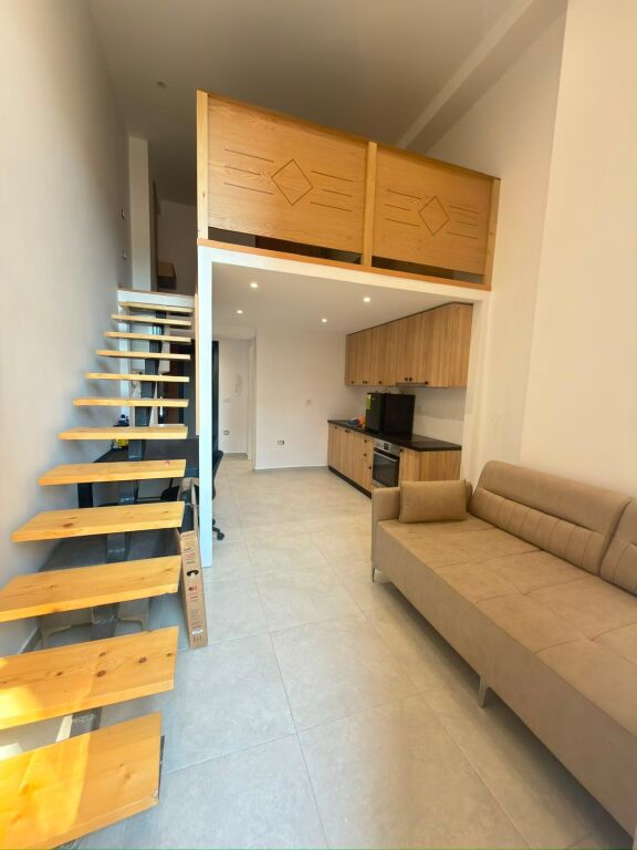 Jepet me qira duplex tek Golden Park 3