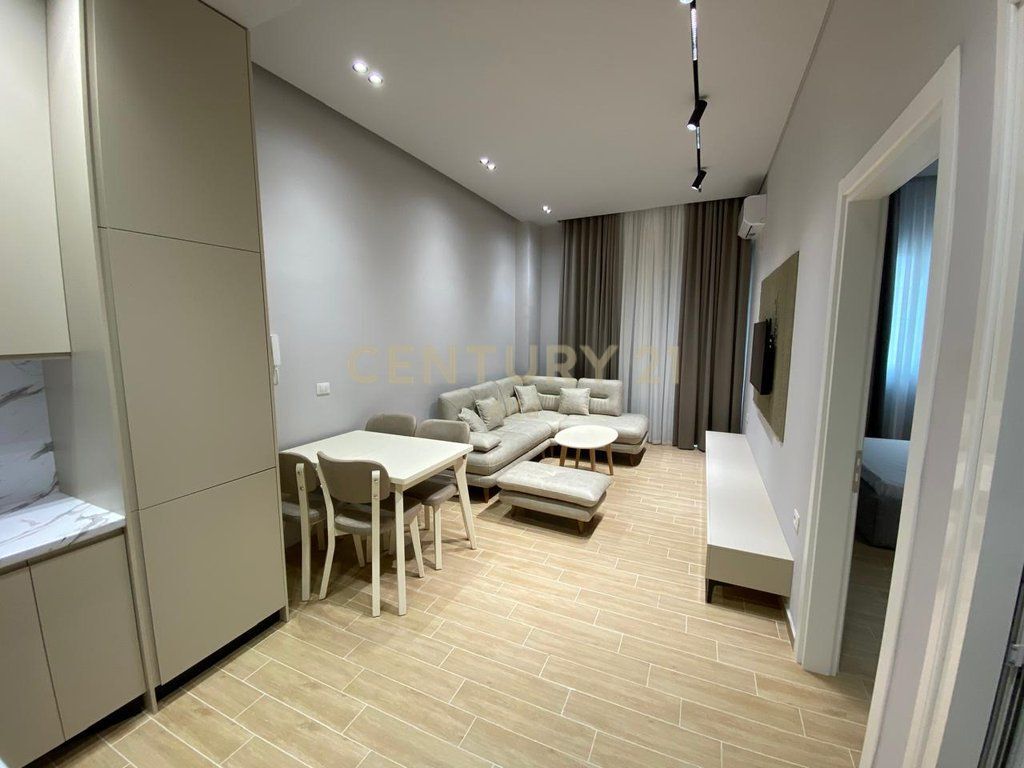 Apartment 1+1 with parking space for rent in Astir !