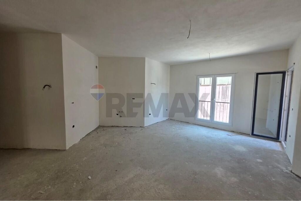 Apartment 2+1+2 for sale near Rruga e Elbasanit