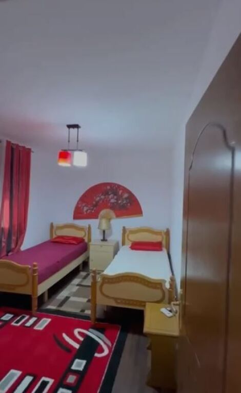 🏡 Jepet me Qera Apartament 2+1 tek Pazari i Ri, 600 mije leke