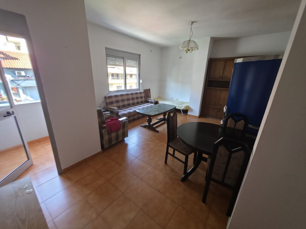 🏡 Appartamento 1+1 in Affitto in Via Bill Klinton