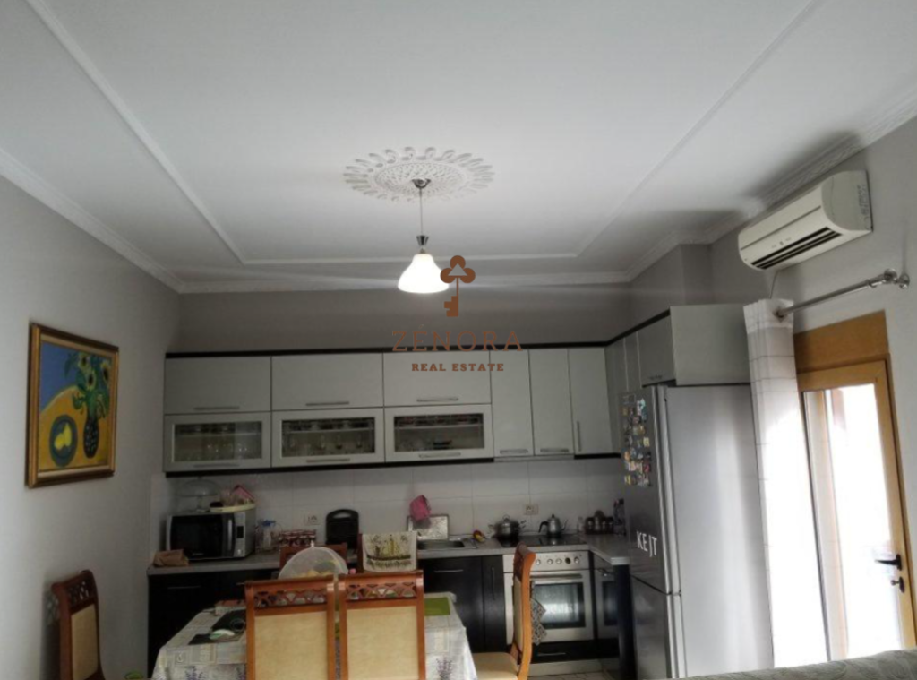 Villa di 6 piani in vendita a Selitë, Tirana (G51116TR)