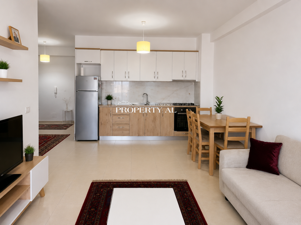 Apartament 1+1 për Shitje në Vlorë – Pamje e Hapur nga Ishulli i Sazanit