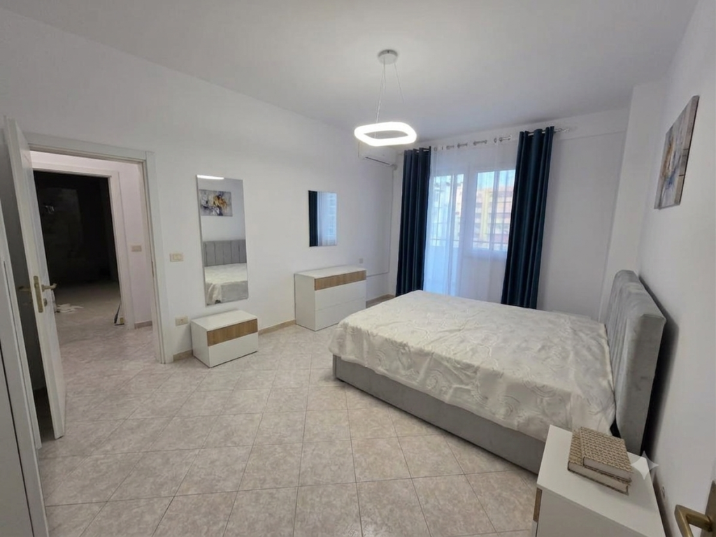 Shitet, Apartament 1+1, Plazh, Durres.
