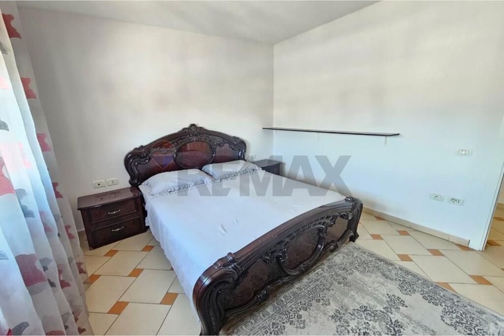 Apartment 2+1 for Rent at Komuna Parisit