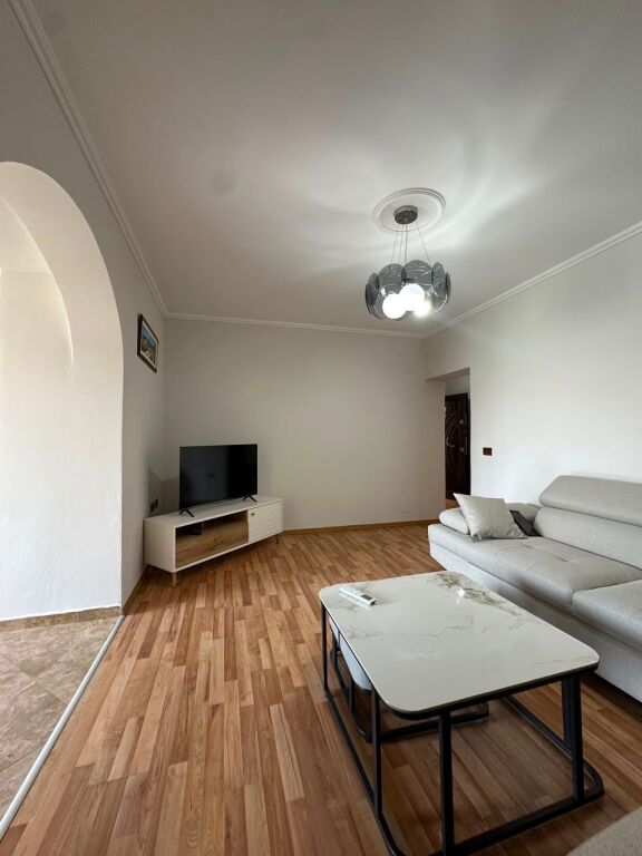 Apartament 2+1, Ish Parku!