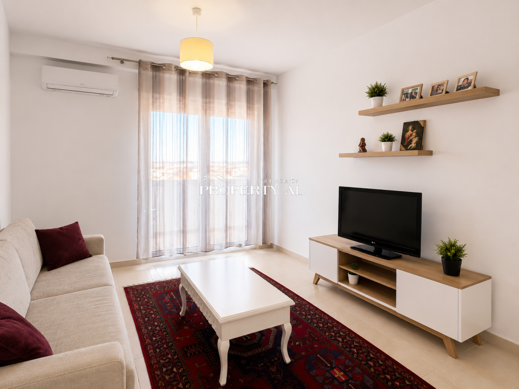 Apartament 1+1 për Shitje në Vlorë – Pamje e Hapur nga Ishulli i Sazanit