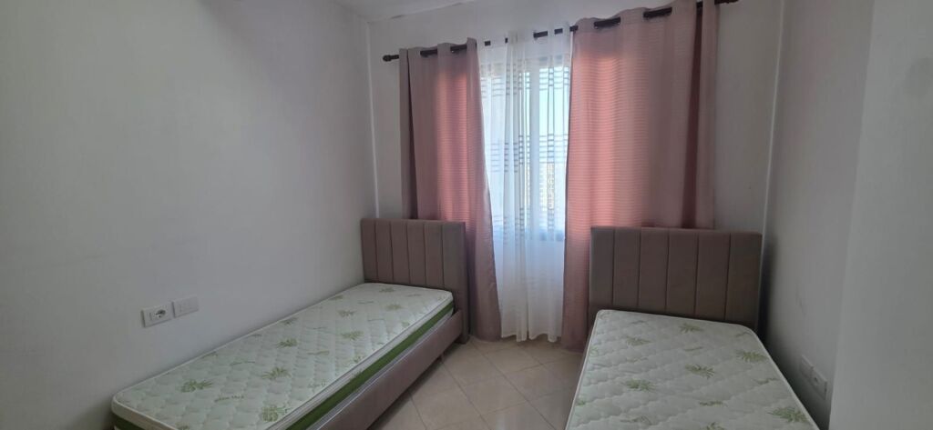 Jepet me qera Apartament 2+1 ne Yzberisht / Prane Nela6