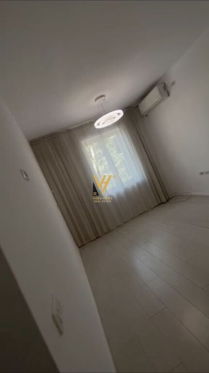 LOCALE COMMERCIALE 50 M2 IN AFFITTO A PALLATET AGIMI 65.000 LEKE